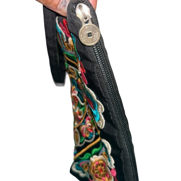 Black Colorful Clutch Wristlet Flower Embroidered Clutch - Picture 6 of 10